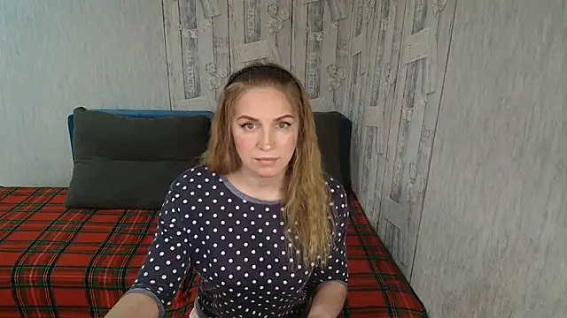 Pilly green  online show from 12/18/25, 07:24