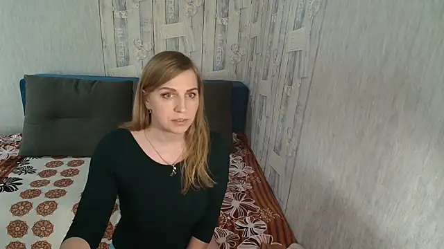 Pilly green  online show from 10/03/25, 08:16