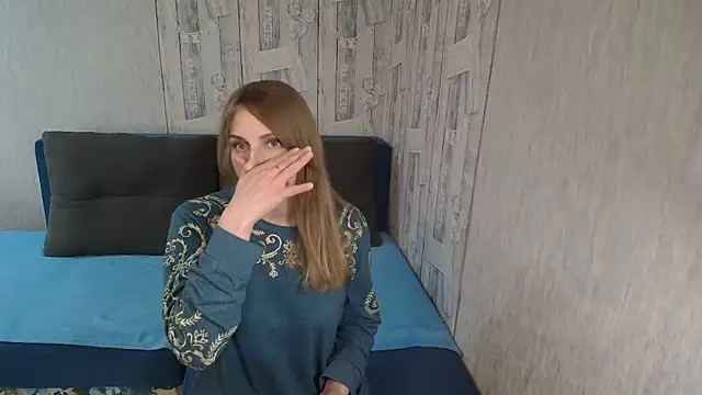 Pilly green  online show from 05/14/26, 07:27