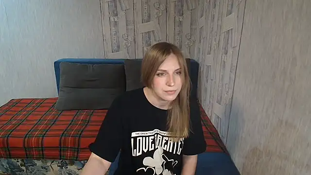 Pilly green  online show from 05/05/26, 06:27