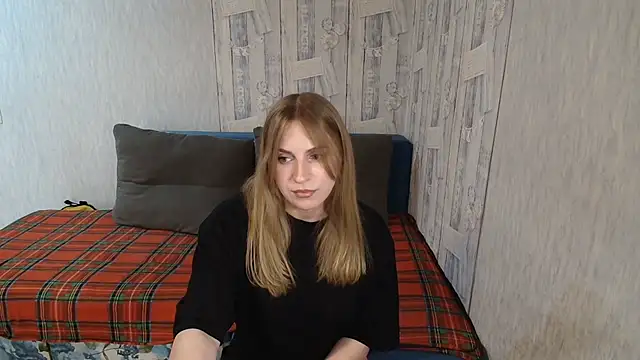 Pilly green  online show from 04/12/26, 06:49