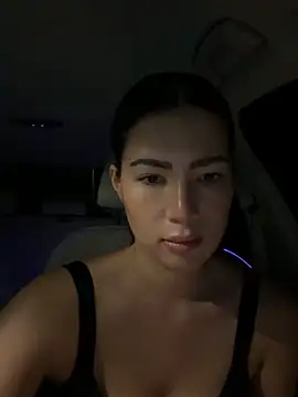 clairewntr online show from 12/22/25, 08:53