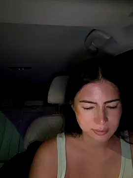 clairewntr online show from 10/17/25, 08:32