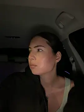 clairewntr online show from 11/11/25, 09:09