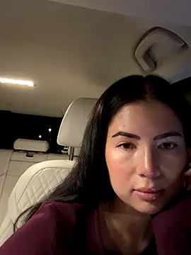 clairewntr online show from 10/04/25, 03:52