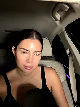 clairewntr online show from 11/14/25, 08:12