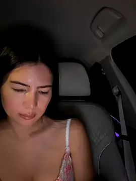 clairewntr online show from 11/30/25, 09:37