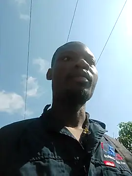 Snapshot of Malibongwe17 chatting on 10/05/25, 07:32 Malibongwe17 online show from 10/05/25, 07:32