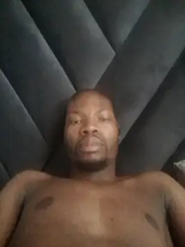 Snapshot of Malibongwe17 chatting on 12/05/25, 08:02 Malibongwe17 online show from 12/05/25, 08:02