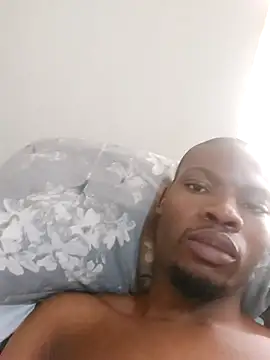 Snapshot of Malibongwe17 chatting on 09/29/25, 10:11 Malibongwe17 online show from 09/29/25, 10:11