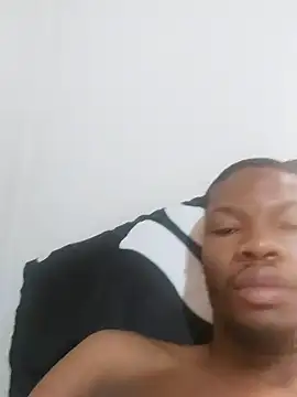 Snapshot of Malibongwe17 chatting on 09/21/25, 05:45 Malibongwe17 online show from 09/21/25, 05:45