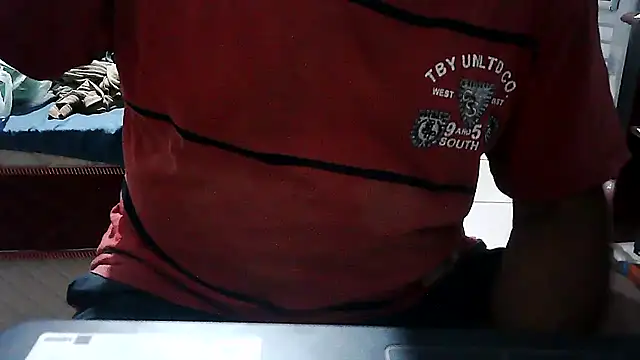 eduar570 online show from 12/19/25, 01:42