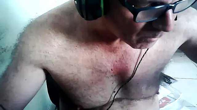 eduar570 online show from 01/10/26, 01:17