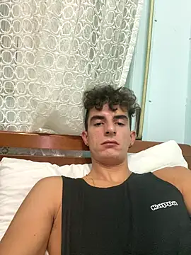 alessandro893000 online show from 11/22/25, 07:51