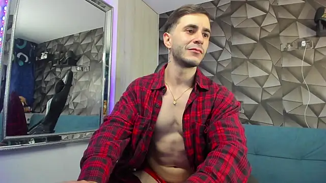 Latino stud4u online show from 12/03/25, 04:02