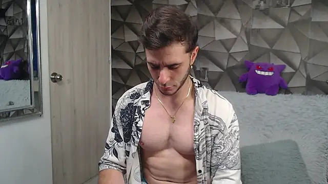 Snapshot of Latino_stud4u chatting on 01/07/26, 11:21 Latino stud4u online show from 01/07/26, 11:21