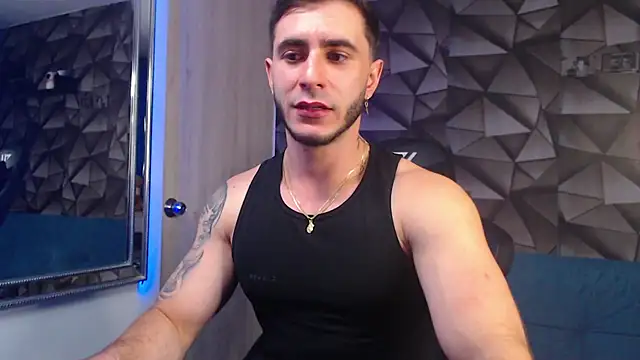 Latino stud4u online show from 10/22/25, 11:03