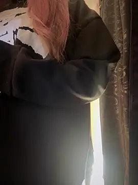  Danna online show from 11/14/25, 01:09