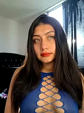 Snapshot of _Danna chatting on 12/02/24, 11:51  Danna online show from 12/02/24, 11:51
