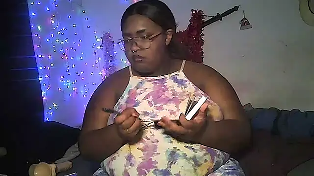 Snapshot of princess_peach_18 chatting on 02/19/25, 09:03 princess peach 18 online show from 02/19/25, 09:03