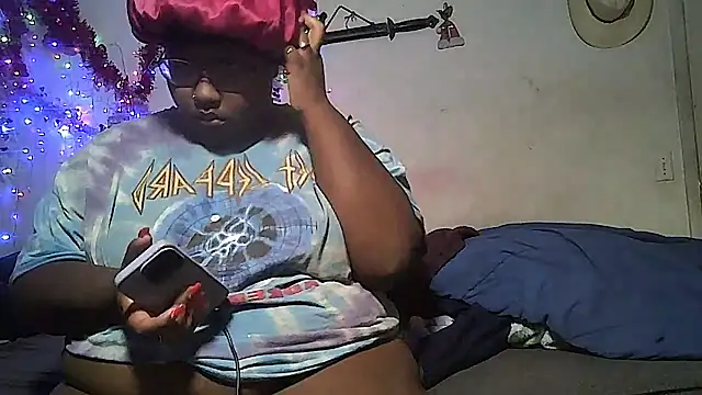 Snapshot of princess_peach_18 chatting on 02/14/25, 03:33 princess peach 18 online show from 02/14/25, 03:33