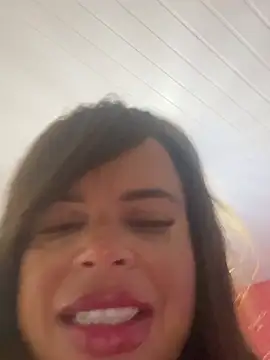 Snapshot of pimenta_gaby chatting on 07/04/26, 04:00 pimenta gaby online show from 07/04/26, 04:00