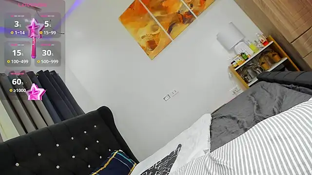 Snapshot of Divine___Eloeura chatting on 03/11/25, 06:08 Divine Eloeura online show from 03/11/25, 06:08