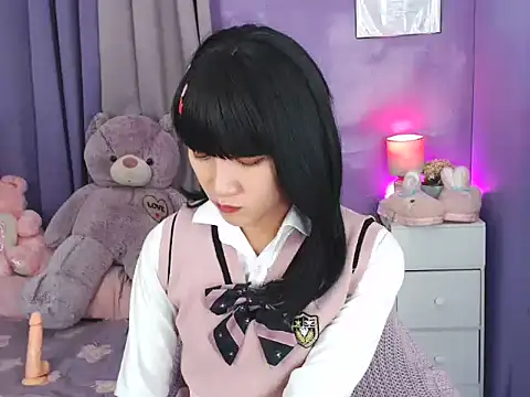 urlovelyfreya online show from 11/12/25, 06:45