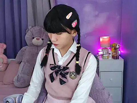 Snapshot of urlovelyfreya chatting on 10/10/25, 05:03 urlovelyfreya online show from 10/10/25, 05:03