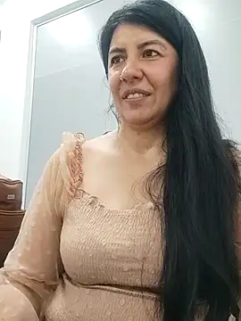 aisha latina online show from 03/04/25, 03:59