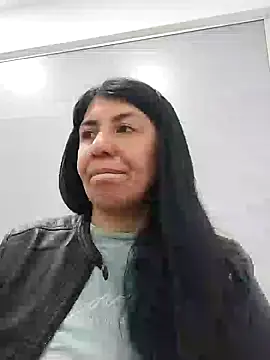 aisha latina online show from 02/18/25, 02:49