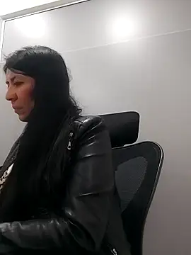 aisha latina online show from 03/07/25, 03:49
