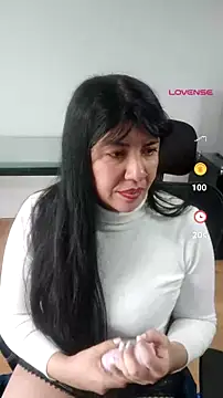 Snapshot of aisha_latina chatting on 07/01/26, 02:39 aisha latina online show from 07/01/26, 02:39