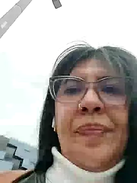 Snapshot of aisha_latina chatting on 06/26/26, 04:02 aisha latina online show from 06/26/26, 04:02