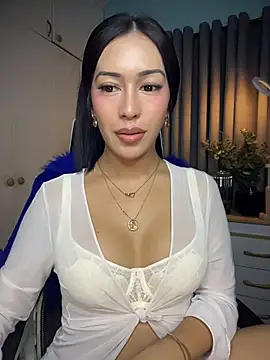 Jasmine Elcock online show from 05/05/26, 12:13