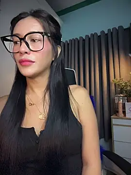 Snapshot of Jasmine_Elcock chatting on 06/07/26, 08:03 Jasmine Elcock online show from 06/07/26, 08:03