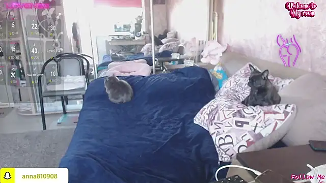 femme fatale1 online show from 10/30/25, 09:07