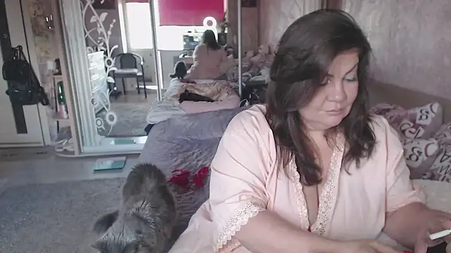 Snapshot of femme_fatale1 chatting on 10/12/25, 11:33 femme fatale1 online show from 10/12/25, 11:33
