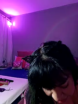 karlablue  online show from 04/16/26, 12:22