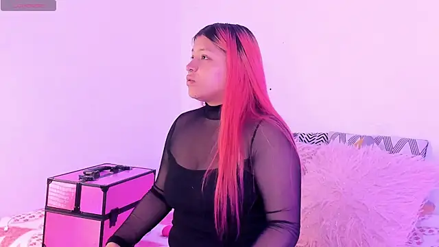 Snapshot of SophieRossi chatting on 09/30/25, 01:50 SophieRossi online show from 09/30/25, 01:50