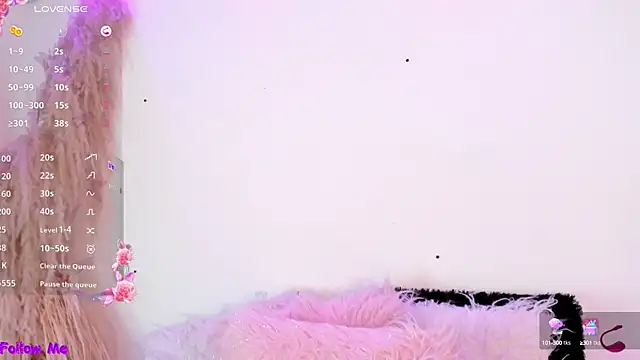 Snapshot of SophieRossi chatting on 03/10/25, 11:34 SophieRossi online show from 03/10/25, 11:34