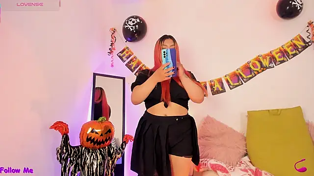 SophieRossi online show from 10/30/25, 04:37