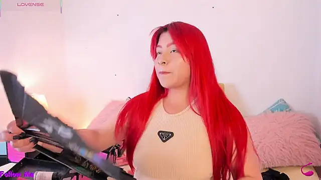 SophieRossi online show from 11/18/25, 03:32