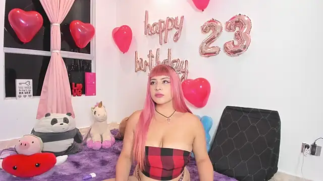 SophieRossi online show from 04/16/26, 03:29