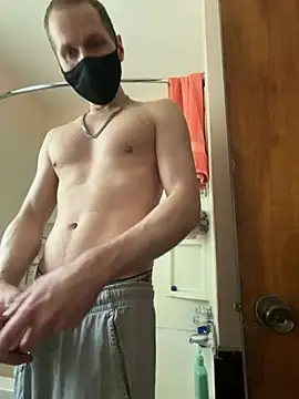 Snapshot of Cloudd_Kingg_Iceyyy chatting on 05/06/26, 04:22 Cloudd Kingg Iceyyy online show from 05/06/26, 04:22