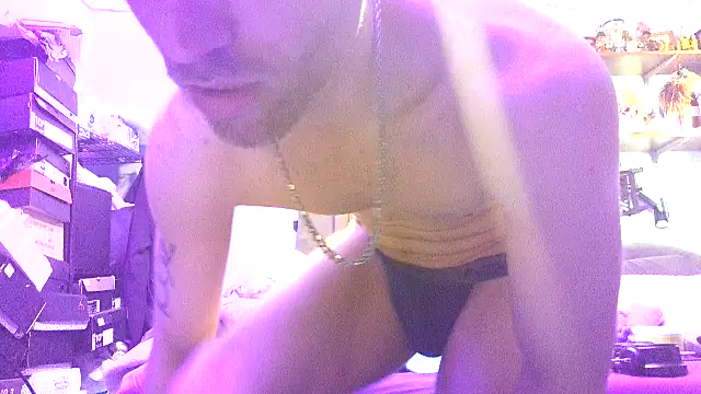 Snapshot of Cloudd_Kingg_Iceyyy chatting on 05/27/26, 12:56 Cloudd Kingg Iceyyy online show from 05/27/26, 12:56