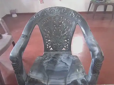 Snapshot of rmshm chatting on 10/05/25, 06:37 rmshm online show from 10/05/25, 06:37