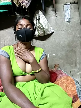 Snapshot of Arti032 chatting on 02/14/26, 04:51 Arti032 online show from 02/14/26, 04:51