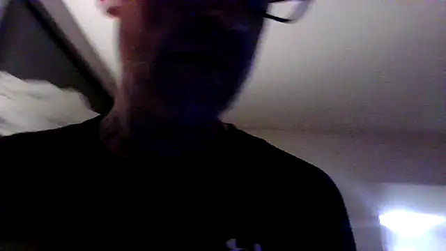 Snapshot of CAMINCHANCE chatting on 03/15/26, 09:38 CAMINCHANCE online show from 03/15/26, 09:38