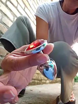 Yuky ta online show from 10/01/25, 01:59